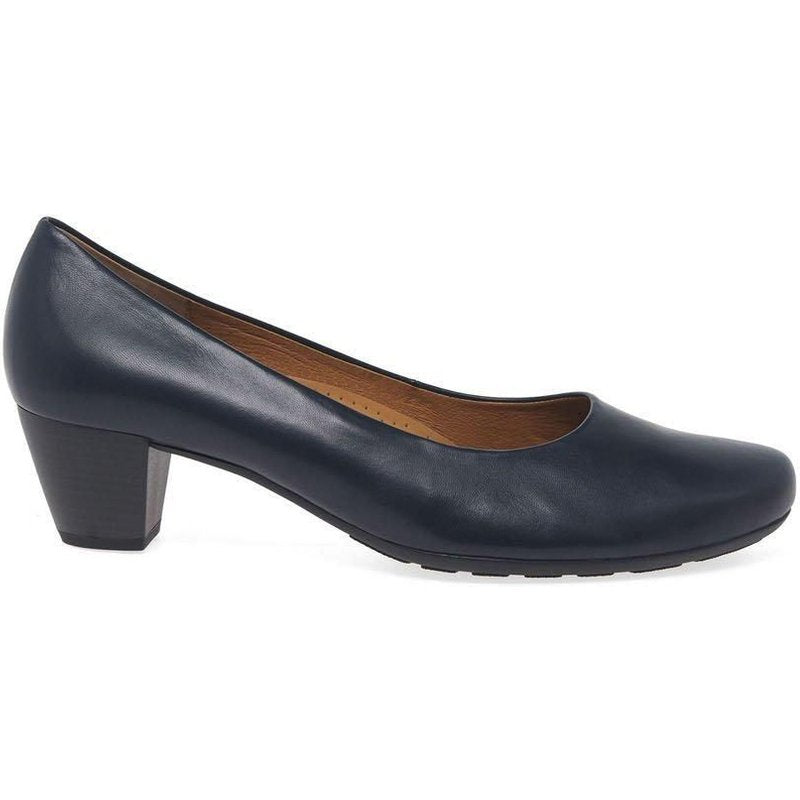 Gabor 'Brambling' Wide Fit Court Shoes